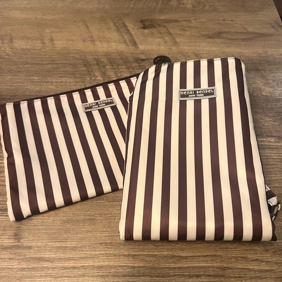 Henri bendel tote - Picture 2 of 3